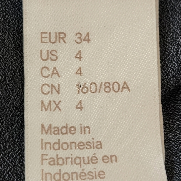 H&M Semi Sheer Tank Top With Neck Clasp Ruffle Front Size 4 Dark Gray - Picture 4 of 8